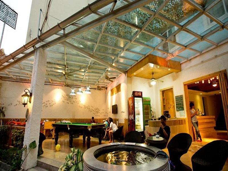 بيت شباب بلو سكاي إنترناشونال يوث سانيا المظهر الخارجي الصورة